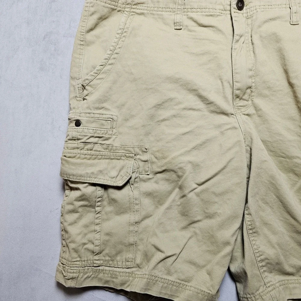 Ecko Unltd Mens Tan Khaki Cargo Shorts Size 44 Cotton Twill Multi-Pocket Utility